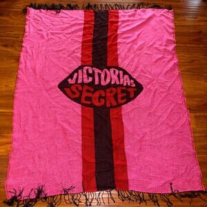 Victoria Secret Pink Lip Graphic Throw Soft Fringed Blanket  46x56 Pink & Red